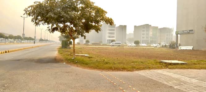COMMERCIAL PLOT FOR SALE