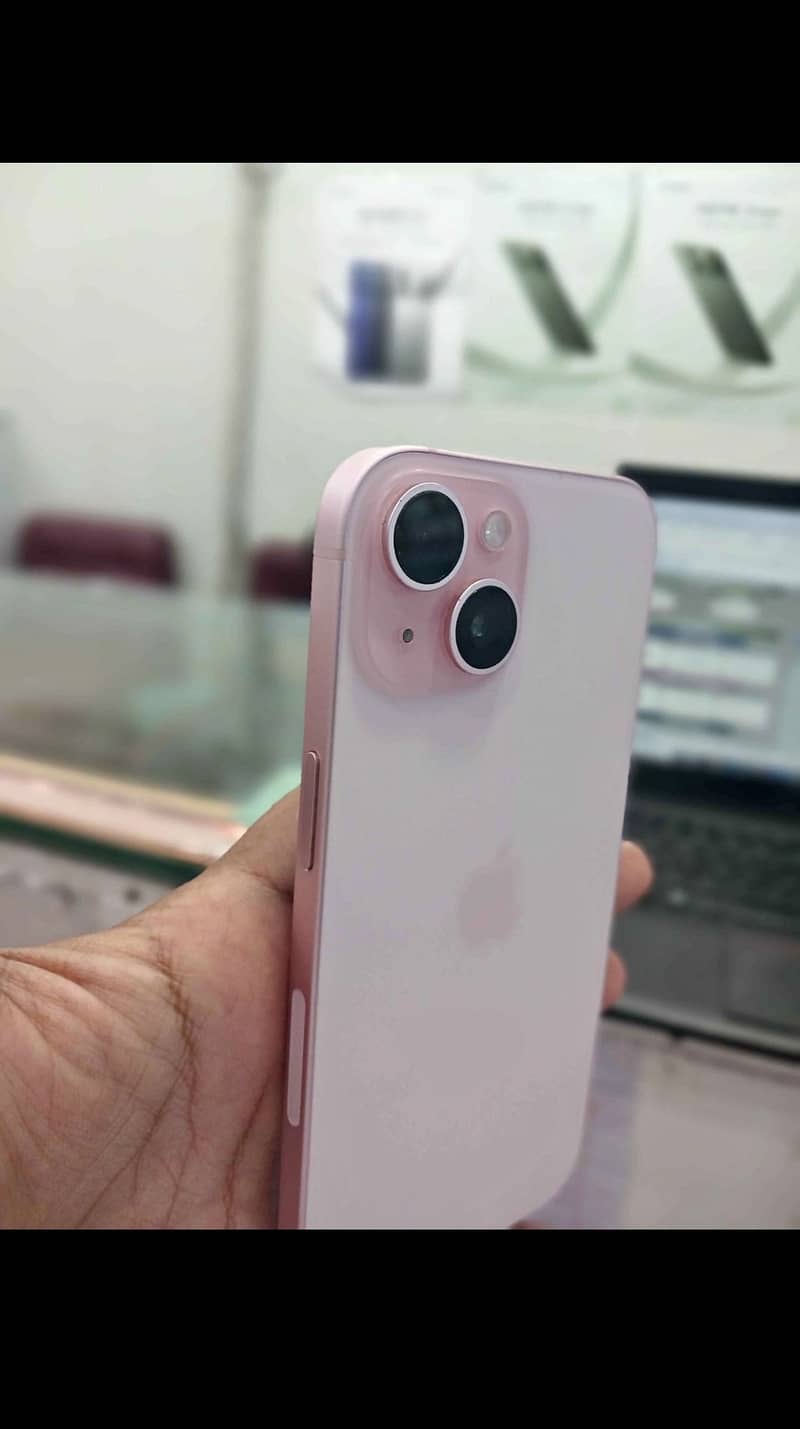 iPhone 15 7