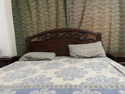 Two kind size bed available for sell