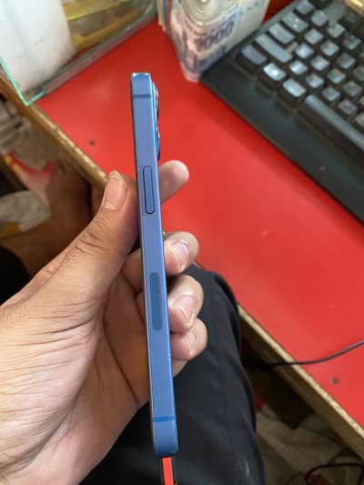 Iphone 13 blue colur jv water pack