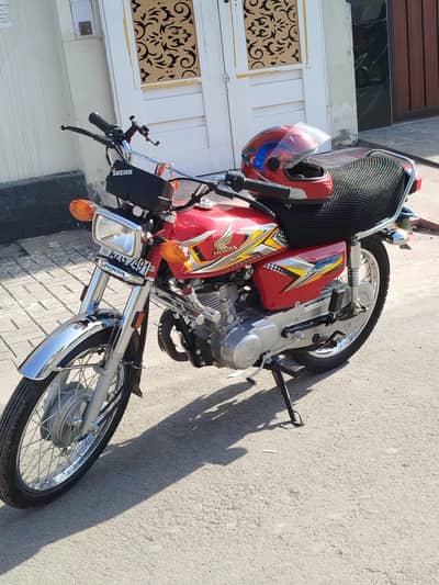 125 2025 model
