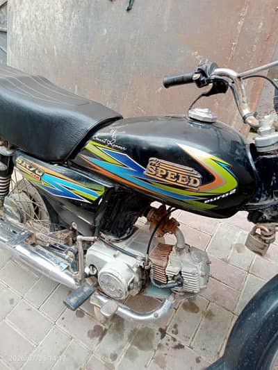 High speed bike used engine me koi Kam nahi h bike bilkul saaf h