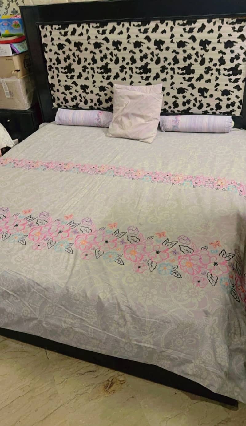 Solid wood bed 1