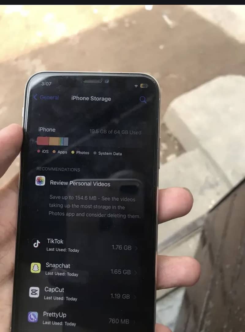 Apple iPhone X 4