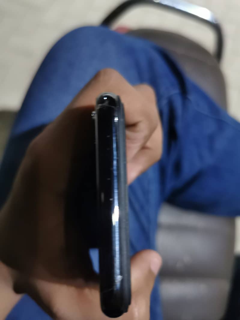 Apple iPhone X 3