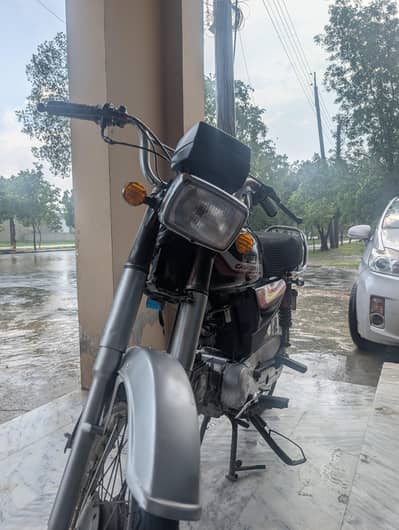 united 70 cc bike available for sale