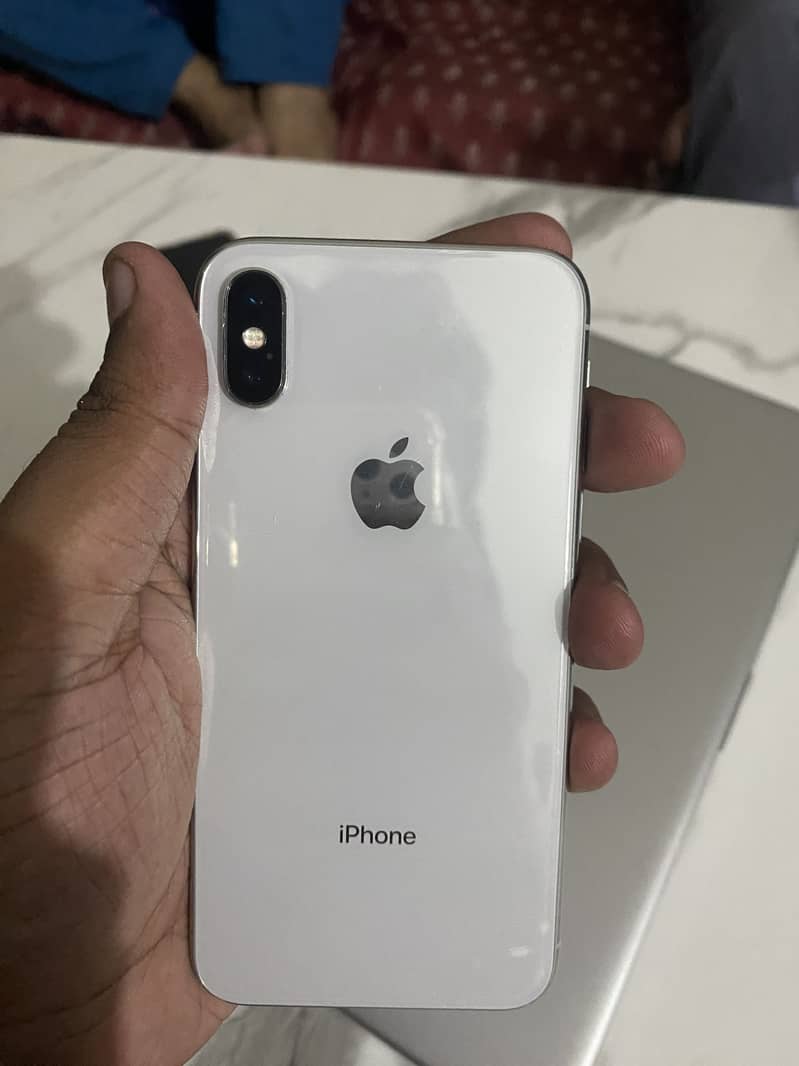 Apple iPhone X 9
