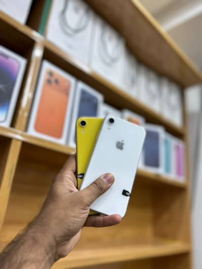 Apple iPhone XR 64Gb