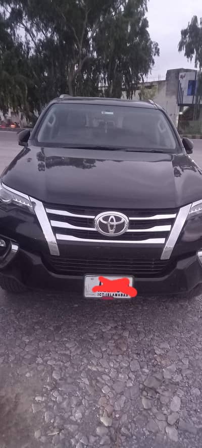Toyota Fortuner V 2020