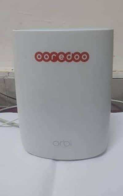 NETGEAR Orbi Router RBR50v2  Orbi Router RBR50v2