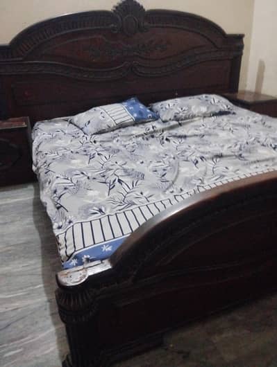 Chinioti style Master bed
