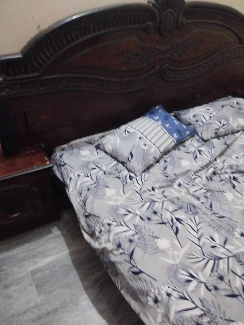 Chinioti style Master bed 1