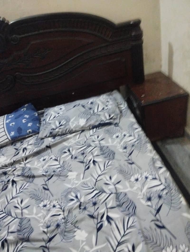 Chinioti style Master bed 2