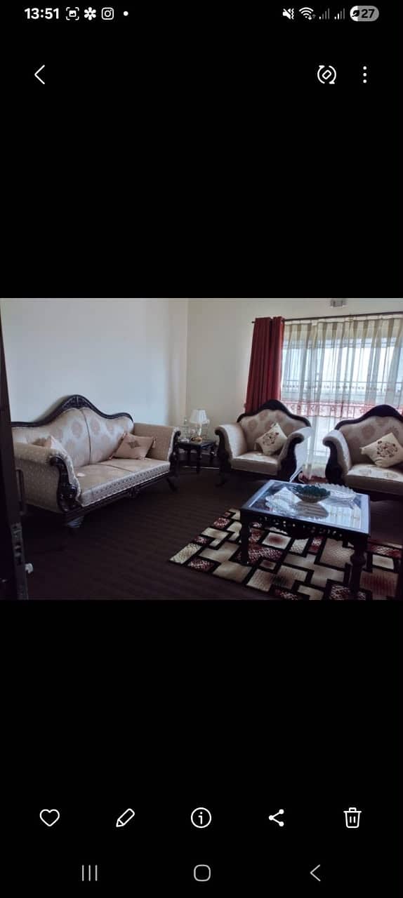 Sofa set 0