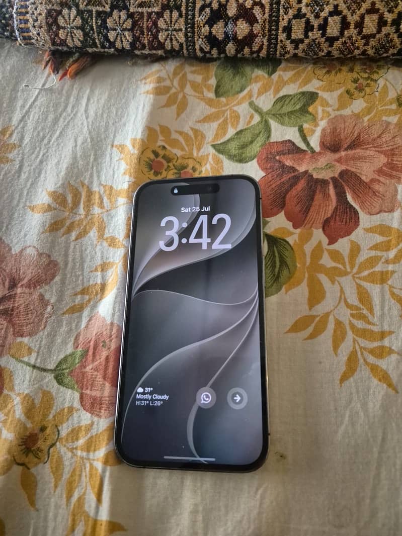 iPhone 14 Pro never opened 1