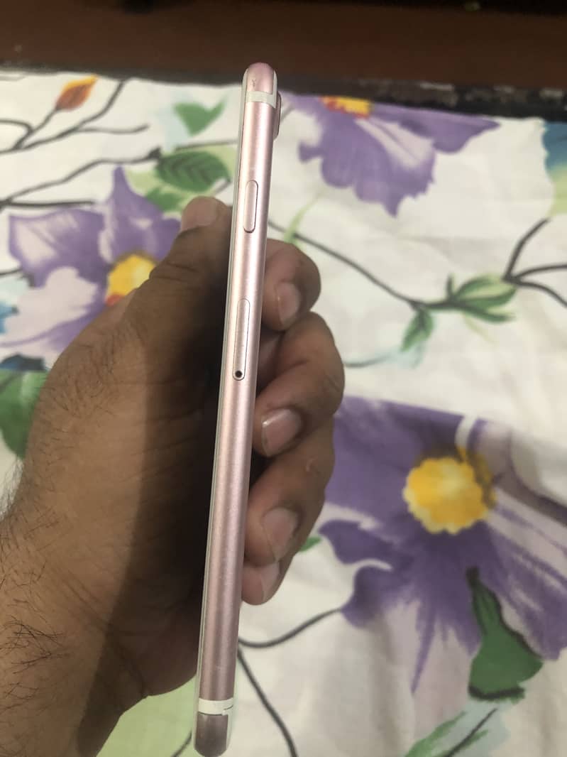 Apple iPhone 7 5
