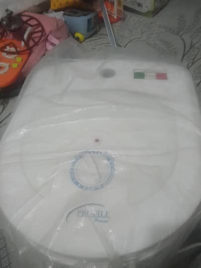 new geyser for sell all assories complete