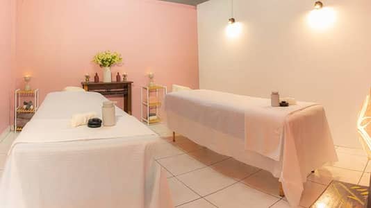 JOBS AVAILABLE AT SPA CENTER