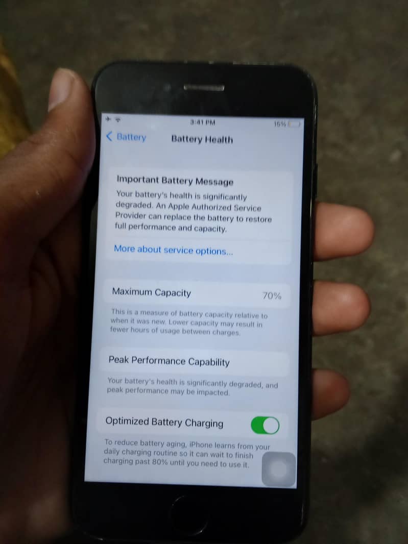 Apple iPhone 7 2