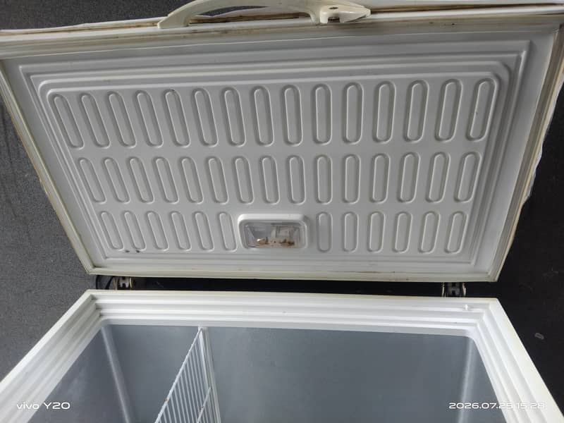 Waves deep freezer 4