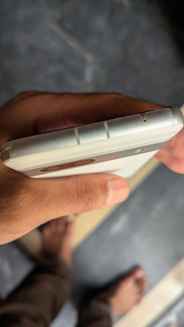 Google Pixel 7a 1