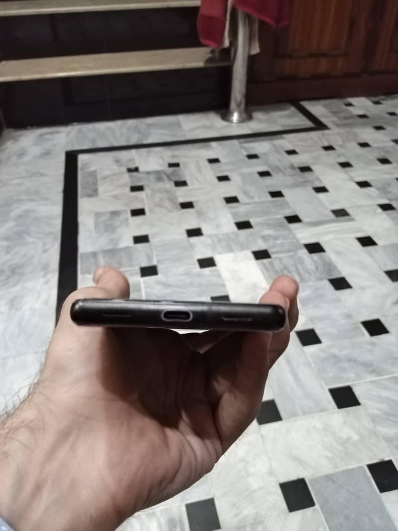Google Pixel 6a 5