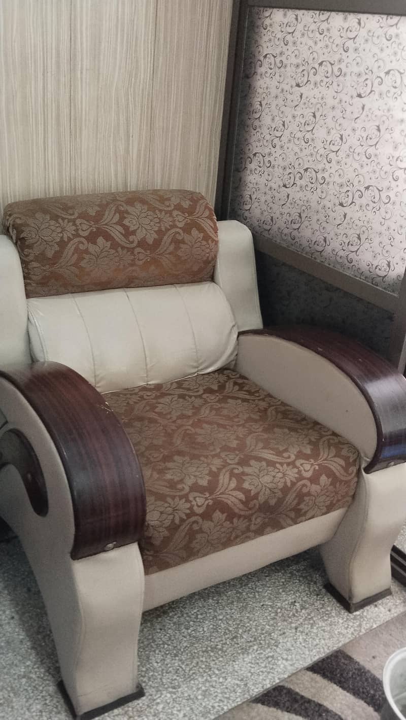 1,2,3 sofa set 0