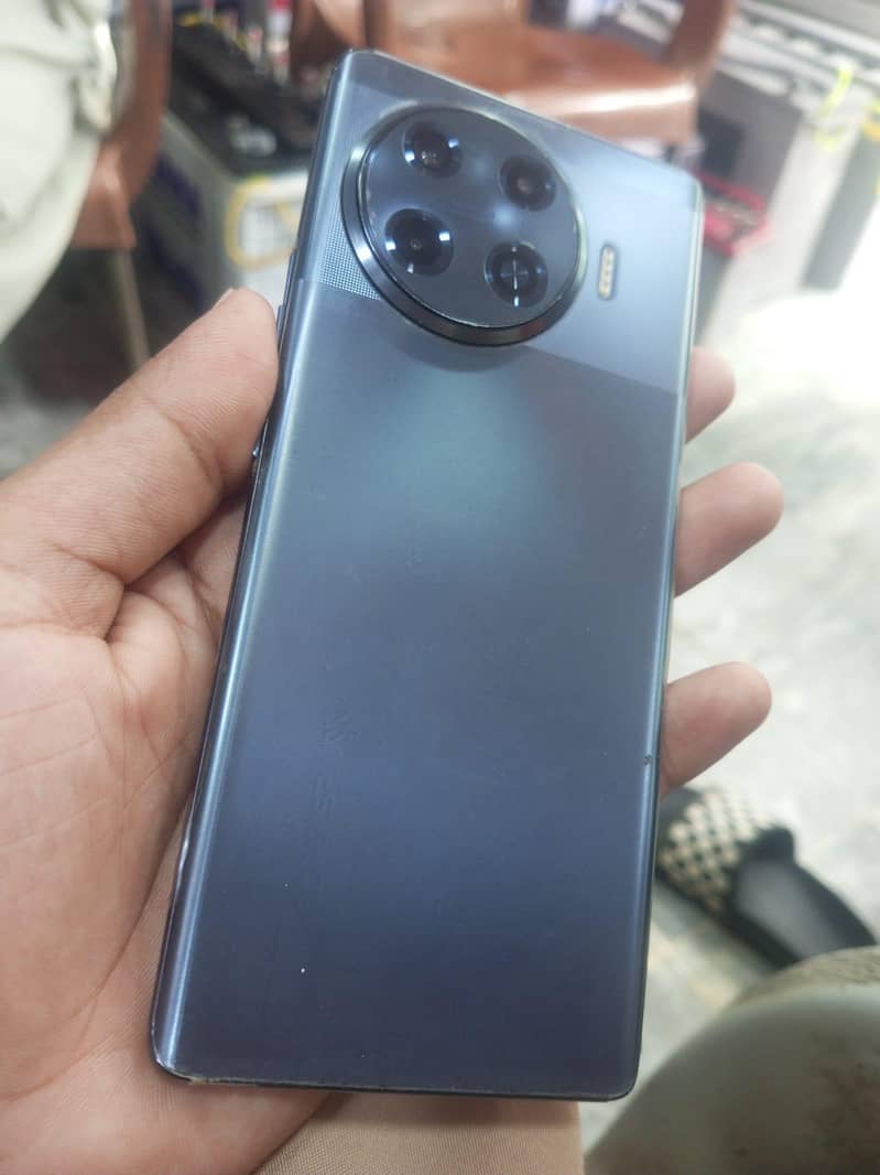 tecno 0
