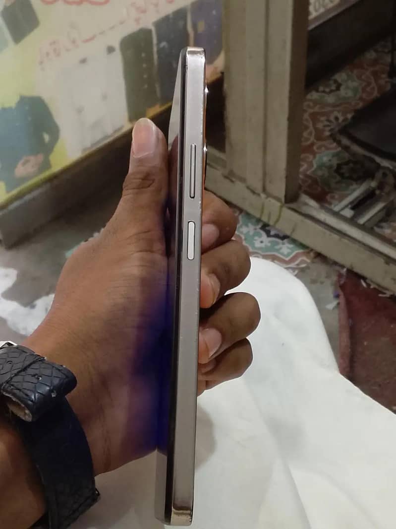 Infinix Note 30 1