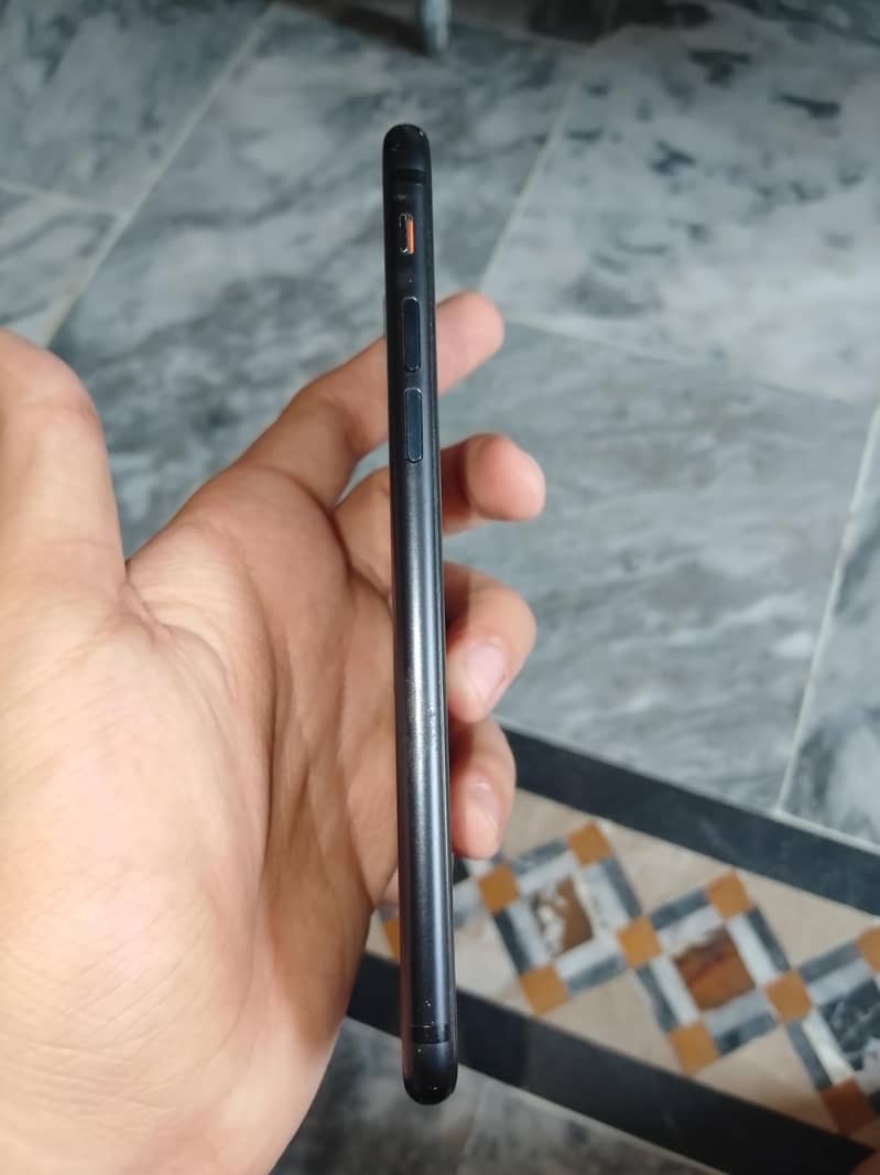 Apple iPhone 7 Plus 2