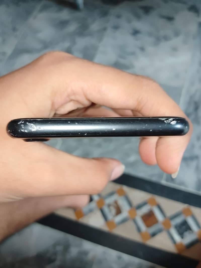 Apple iPhone 7 Plus 5