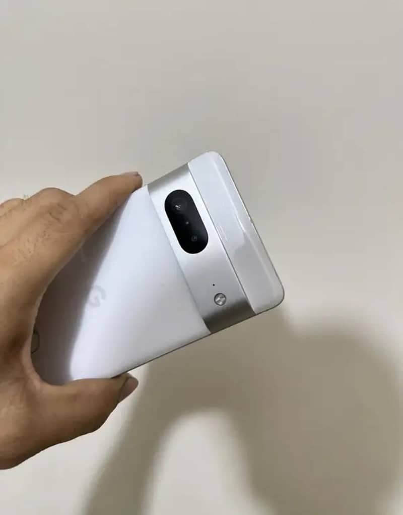 Google Pixel 7 3