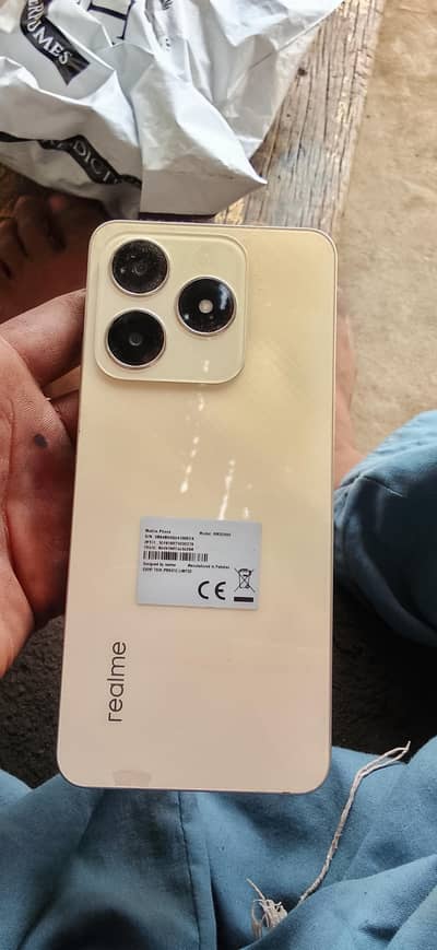 Realme C61