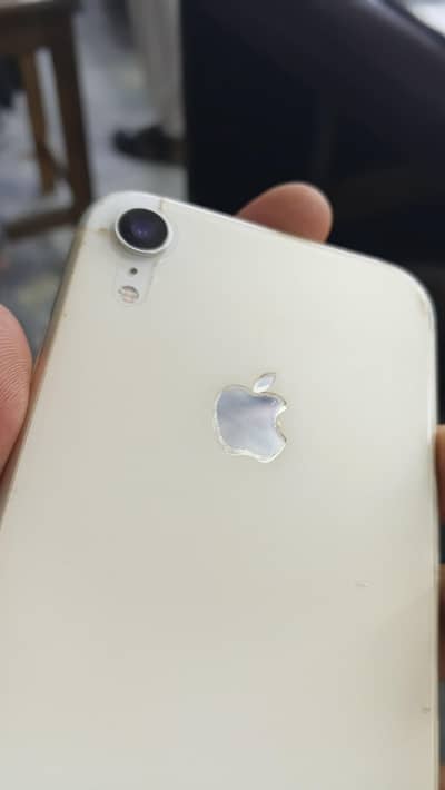 Apple iPhone XR