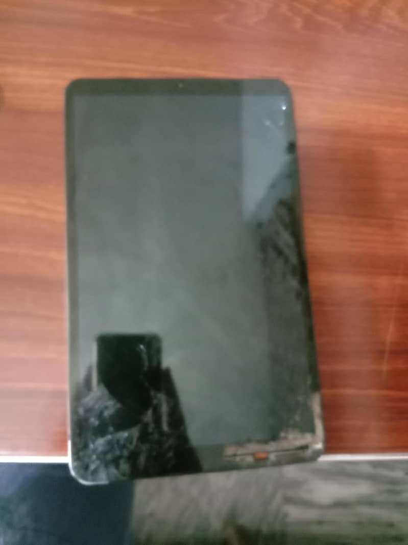 LG tablet 1