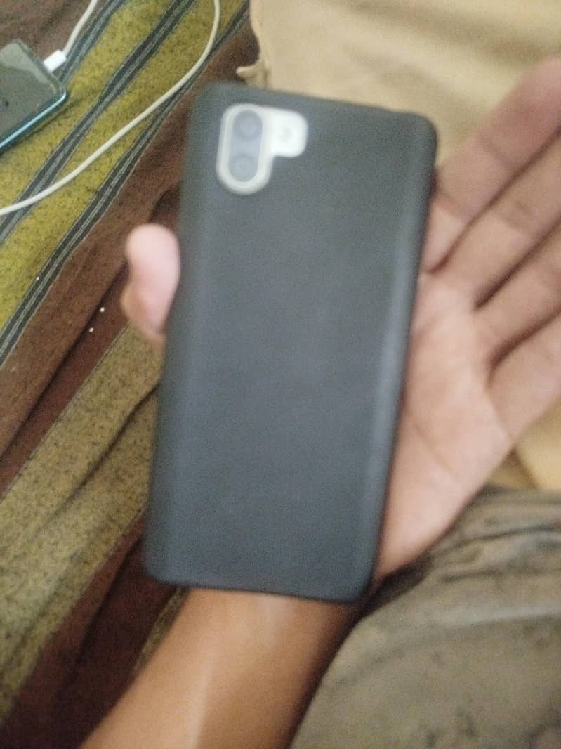 Sharp Aquos R3 2
