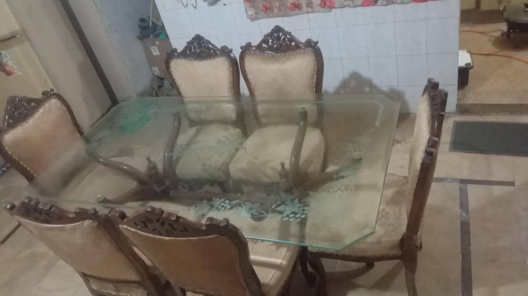 6 SEATER DINING SET 4