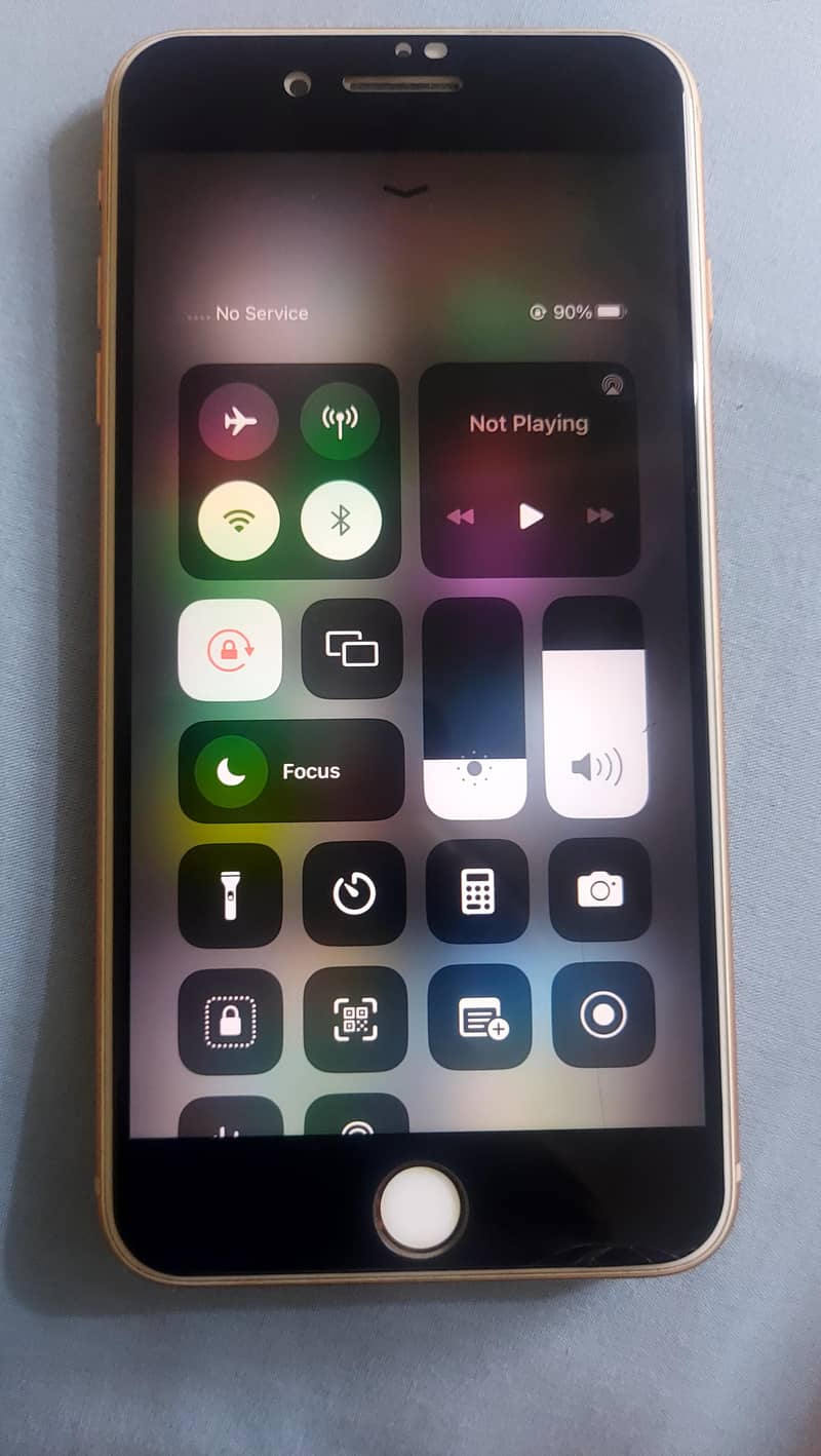 Apple iPhone 8 Plus 3