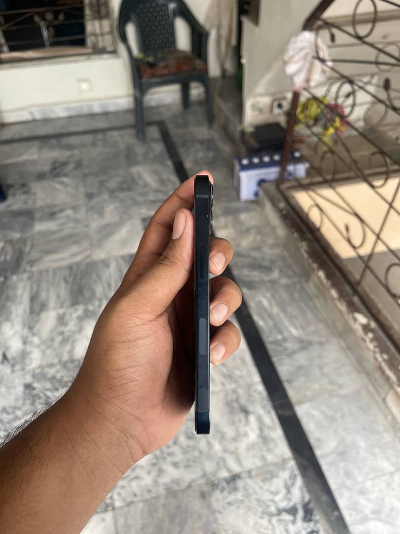 Iphone 13 2
