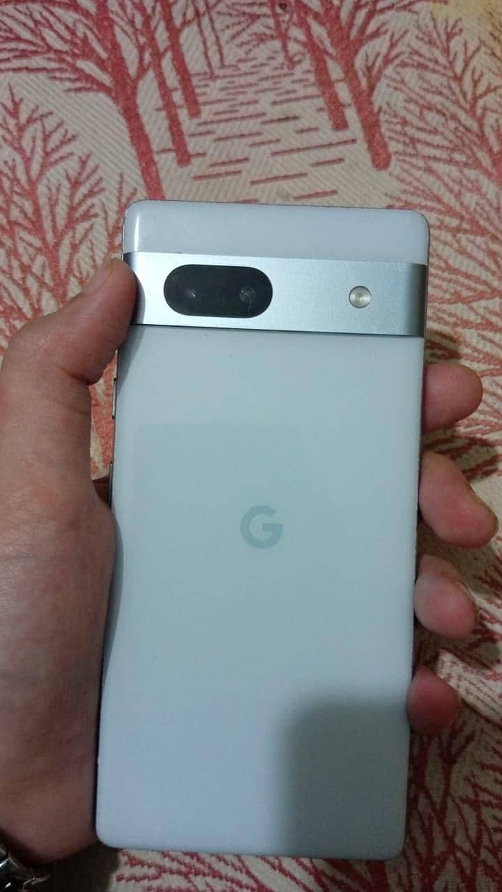 Google Pixel 7a 1