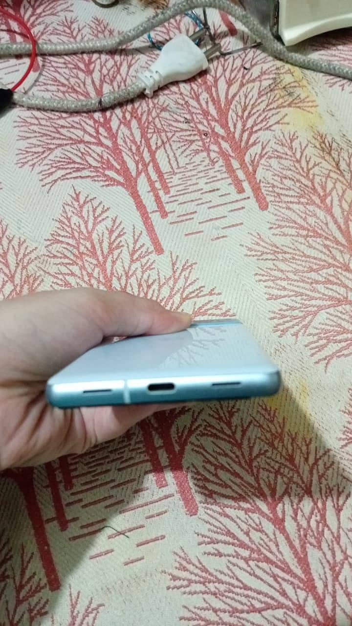 Google Pixel 7a 3