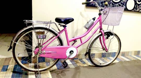 BICYCLE IMPORTED 10/10 NEW