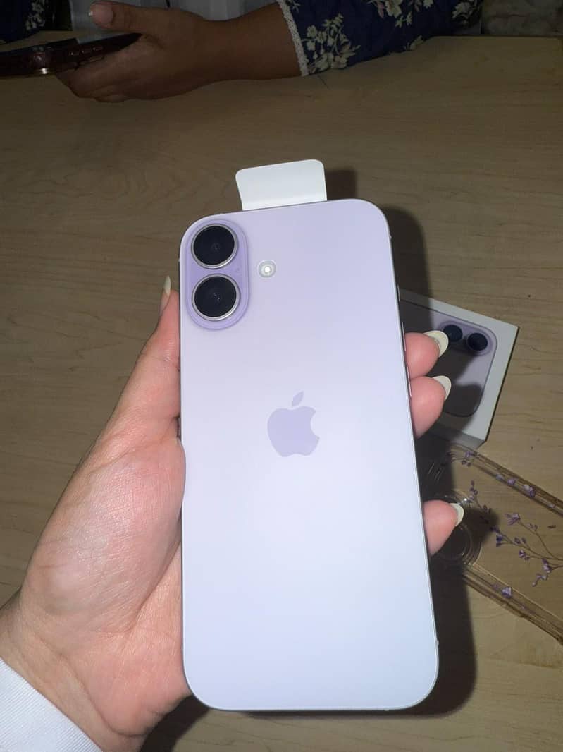 Apple iPhone 17 1