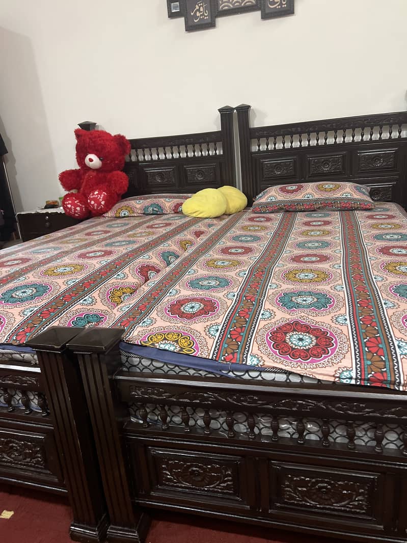 Two single bed with dressing 1