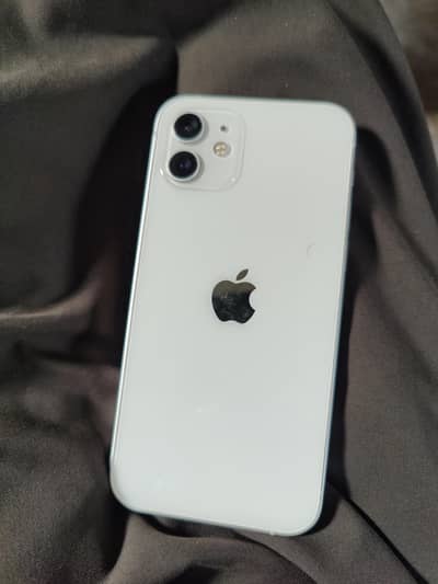 Apple iPhone 12