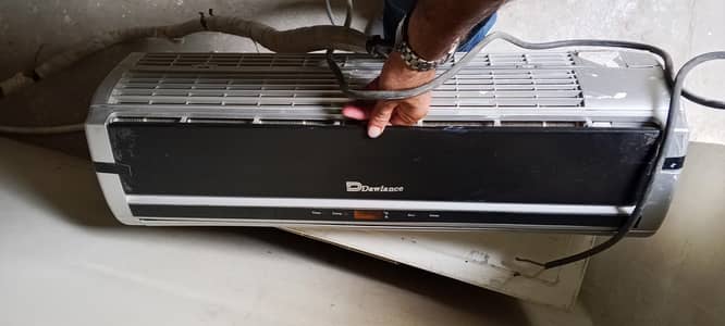 Used AC Dawlance