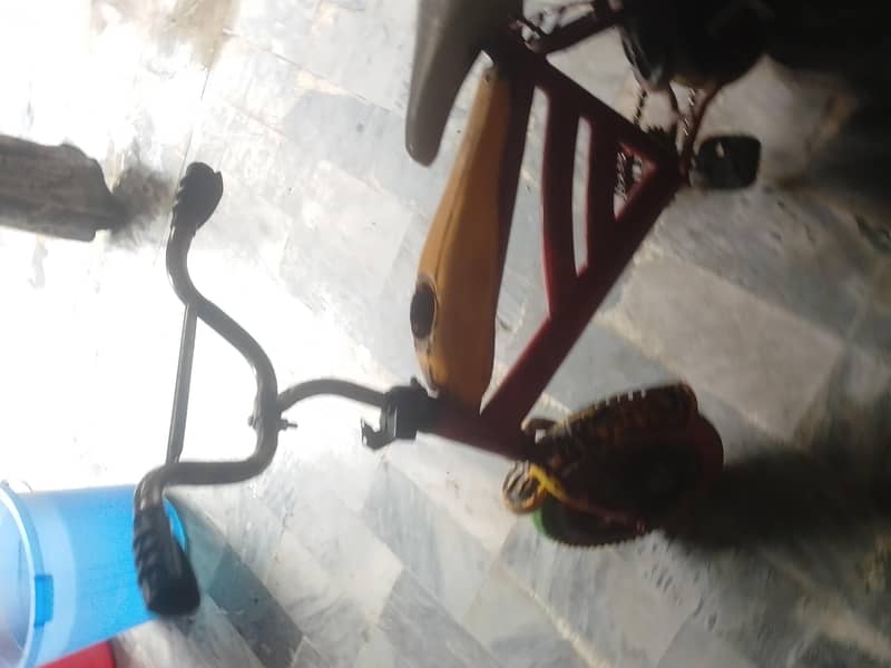 red bmx 0
