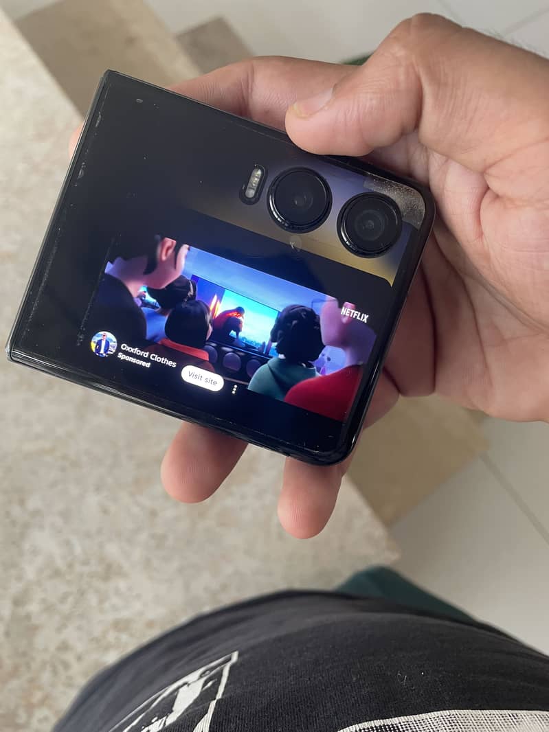 Infinix Zero Flip 12