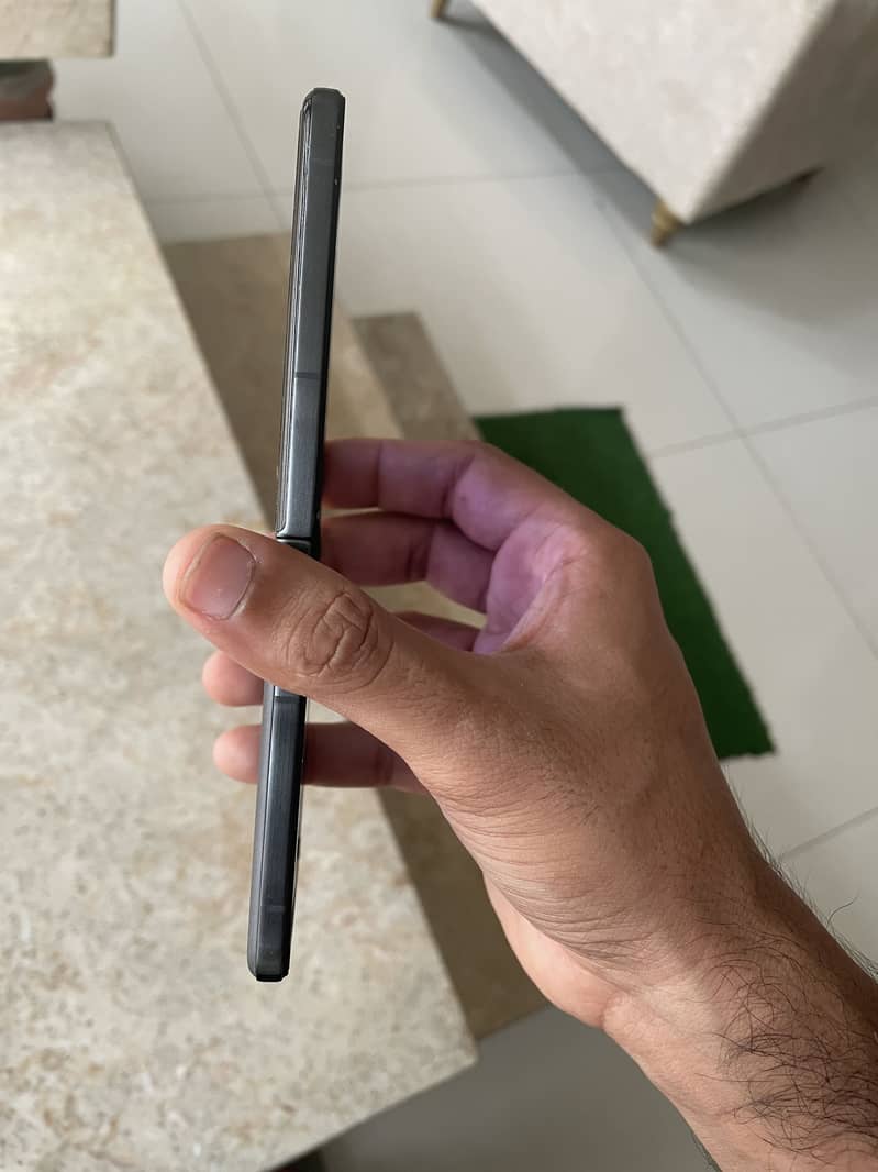 Infinix Zero Flip 13