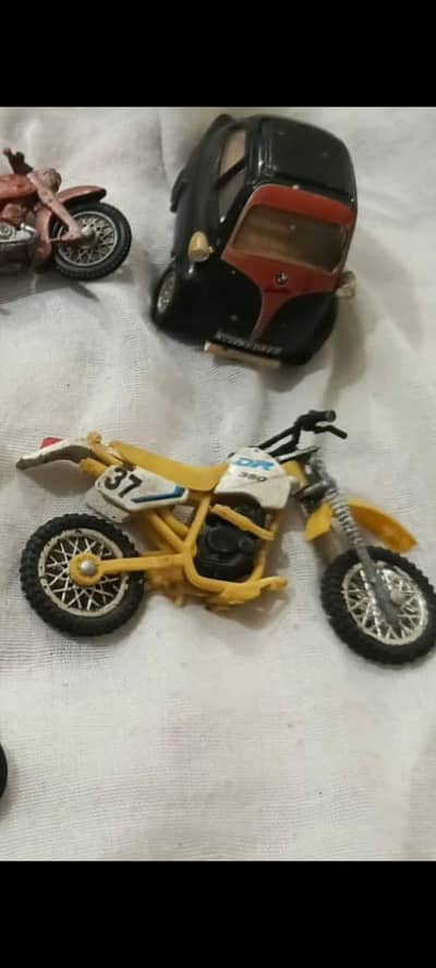 Intaq Model Bike